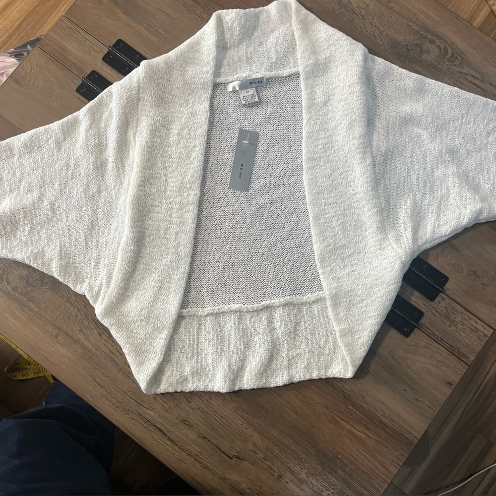 NWT WD.NY Shawl Wrap White Size M